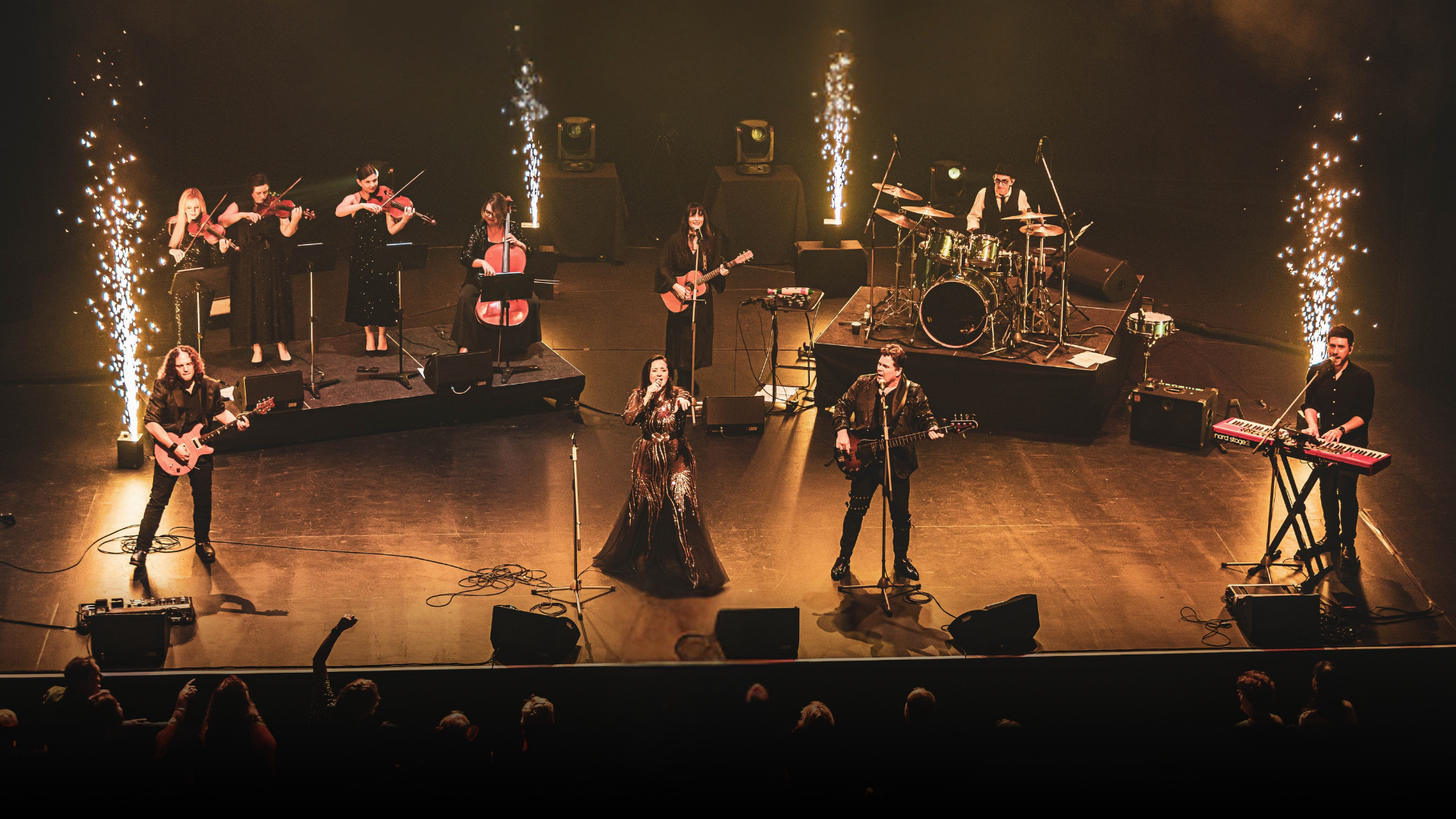 Seventh Wonder performs Fleetwood Mac